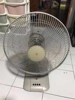 (Category: ) located in . Submitted by peh888 (Listing ID 1145925718, Image 1). Description: .