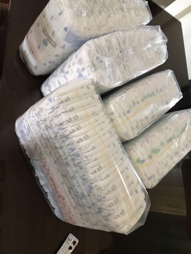 Kirkland Signature Diapers (Size 5), Babies & Kids, Bathing & Changing