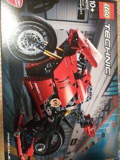 Lego Ducati 42107