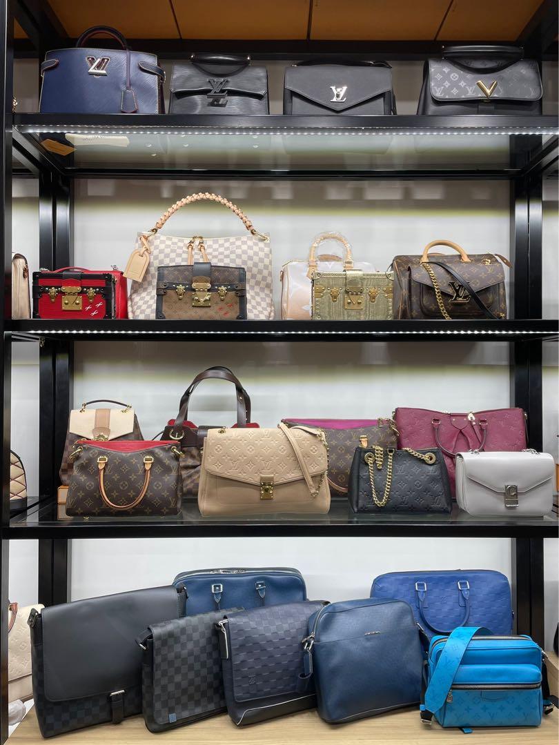 Selling online luxury bags