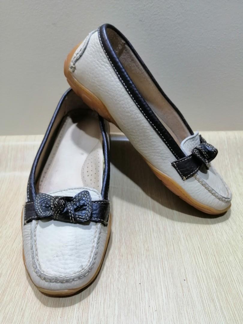 L.L.Bean Size 6 Women Leather Loafers