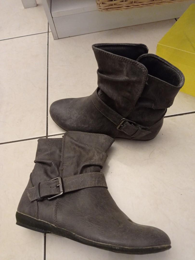 Lower east side boots shop
