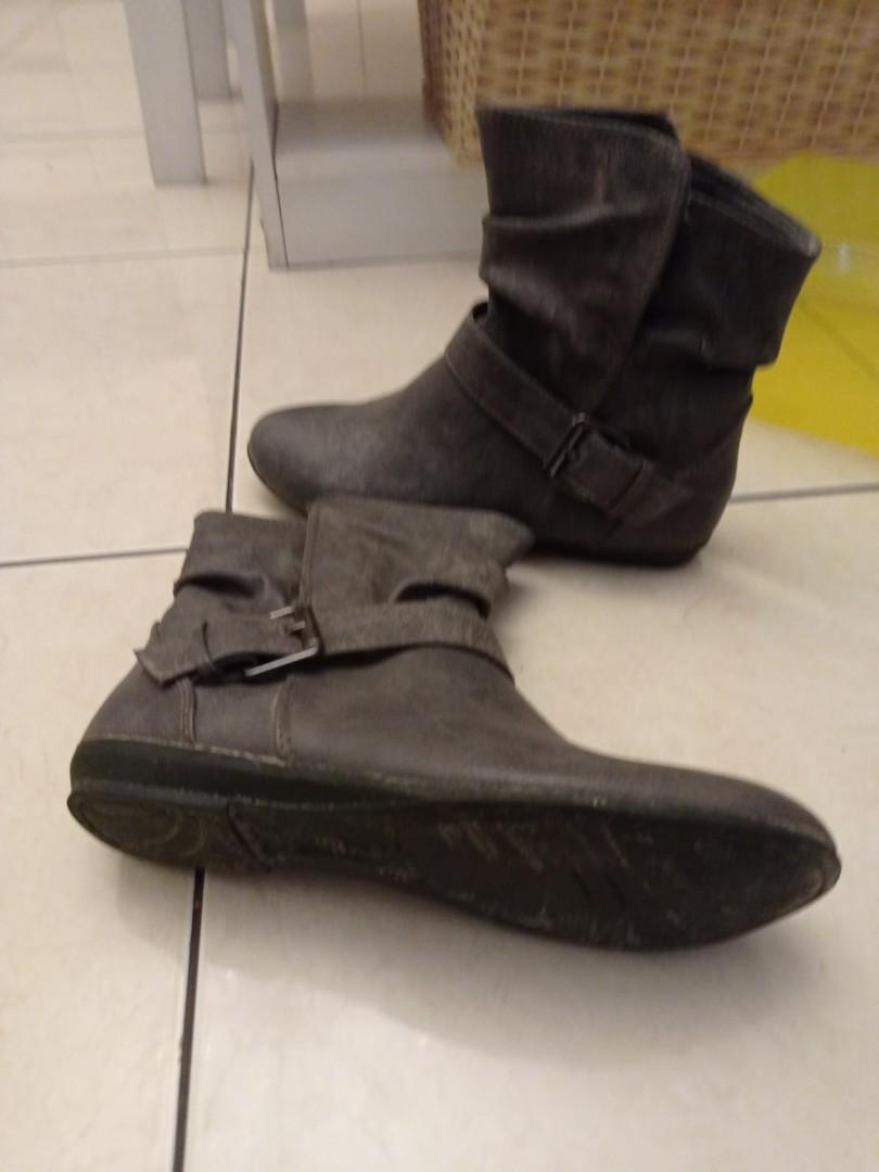 Lower east top side boots