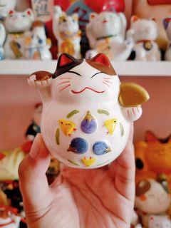Maneki Neko / Lucky Cat Figurine