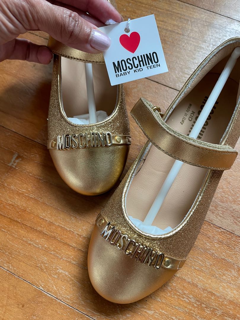 Girls discount moschino shoes