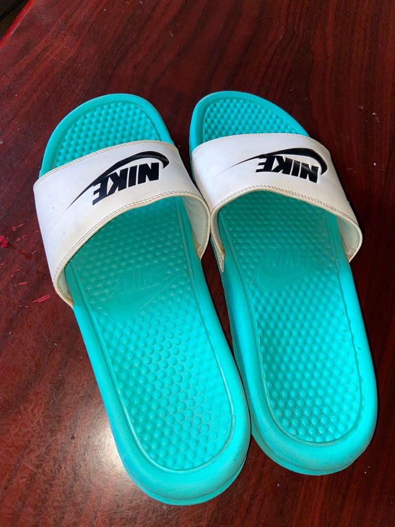 Nike Benassi slides, Men's Fashion, Footwear, Slippers & Slides on