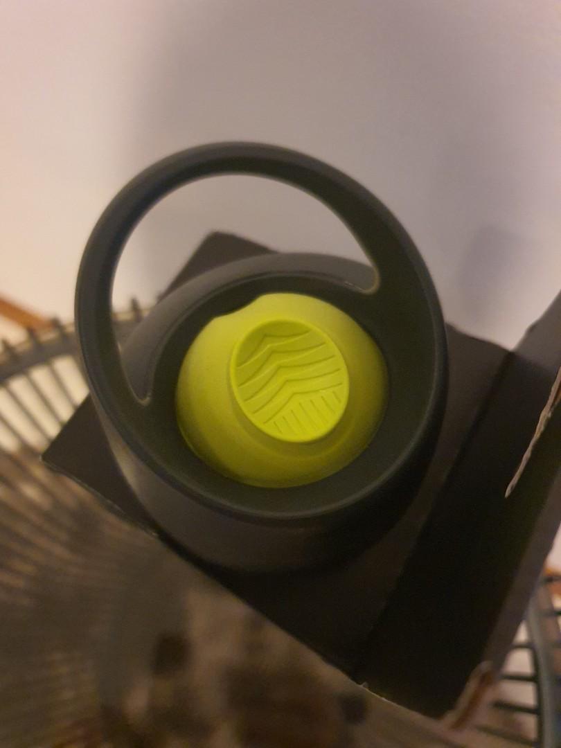 NIKE Hypercharge FlipTop Water bottle (16oz, BPA free), Furniture