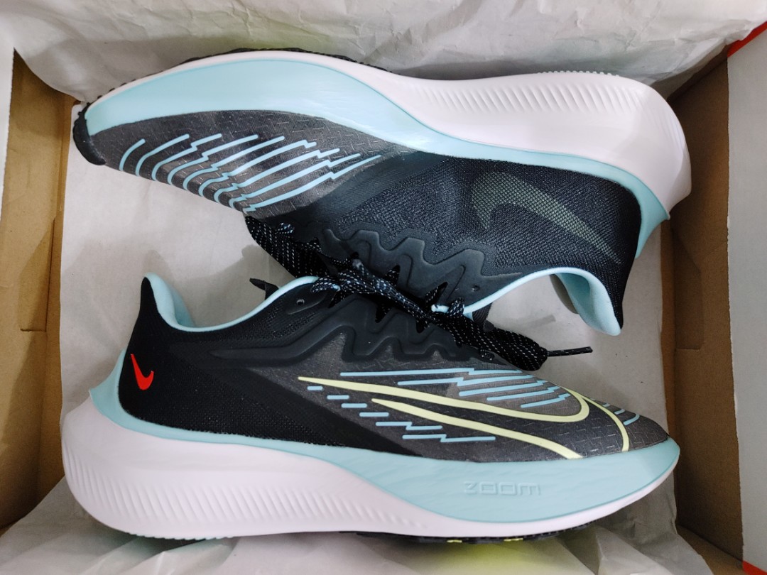 nike zoom gravity 2