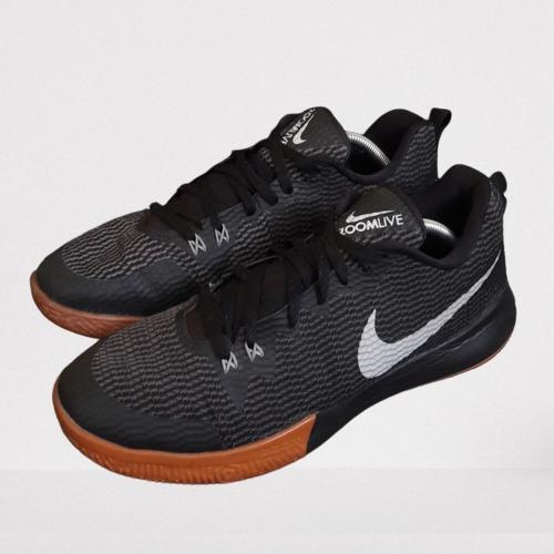Sepatu basket nike zoom deals