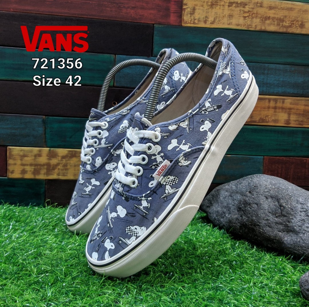 Sepatu Vans Era x Peanuts Snoopy Skating Size 42