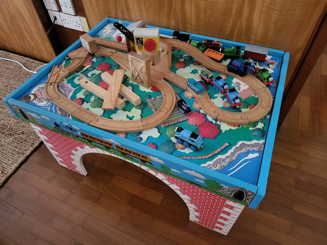 Thomas the Tank Engine Table and Set Hobbies Toys Toys Games