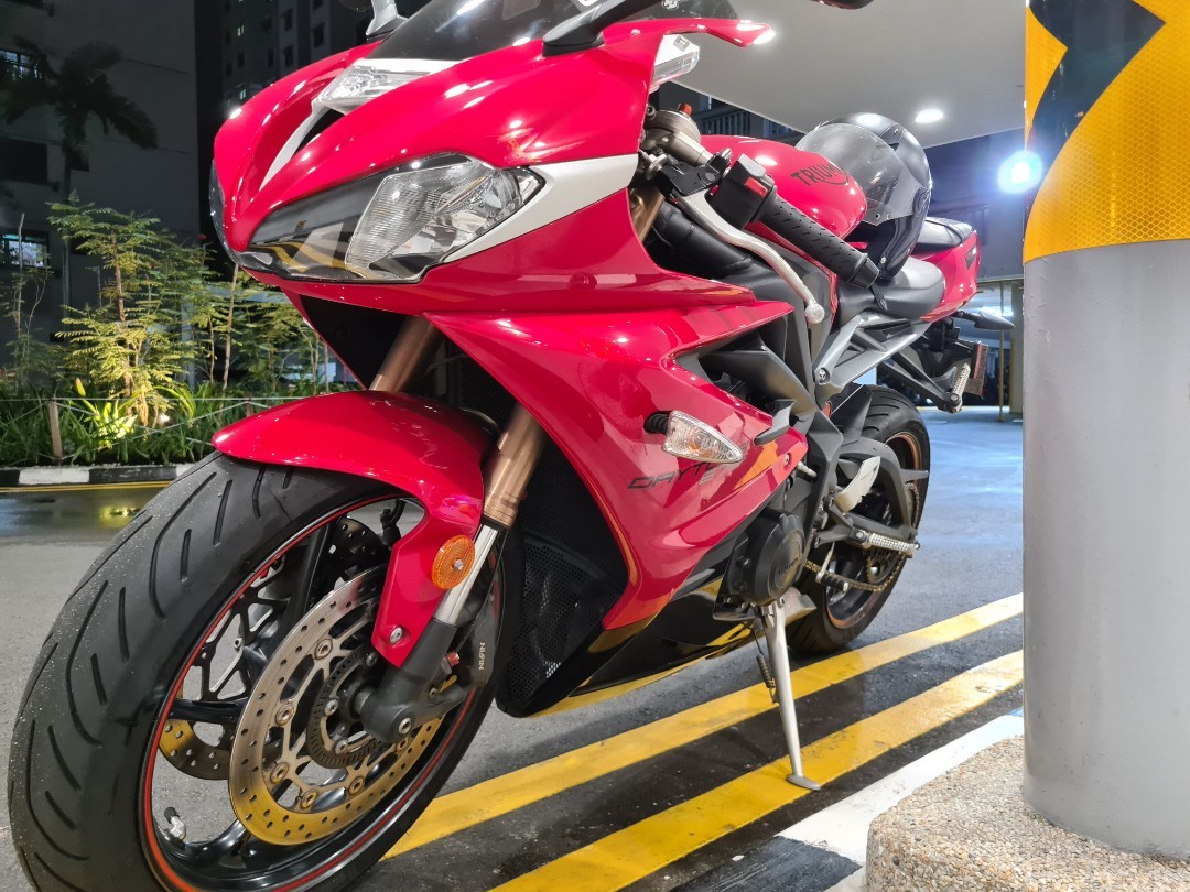 Triumph daytona 675 price 2025