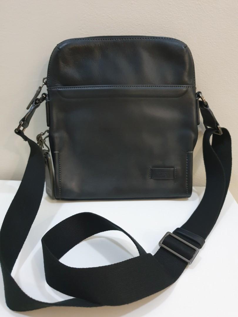 Tumi crossbody store bag leather
