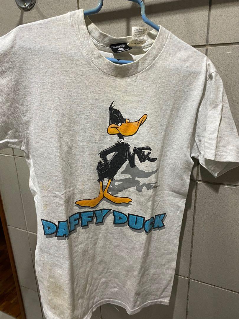 vintage 90s looney tunes X yankees tee shirt, Men's Fashion, Tops & Sets,  Tshirts & Polo Shirts on Carousell