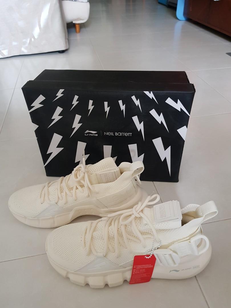 Wrong shoe size!, Men's Fashion, Footwear, Sneakers on Carousell