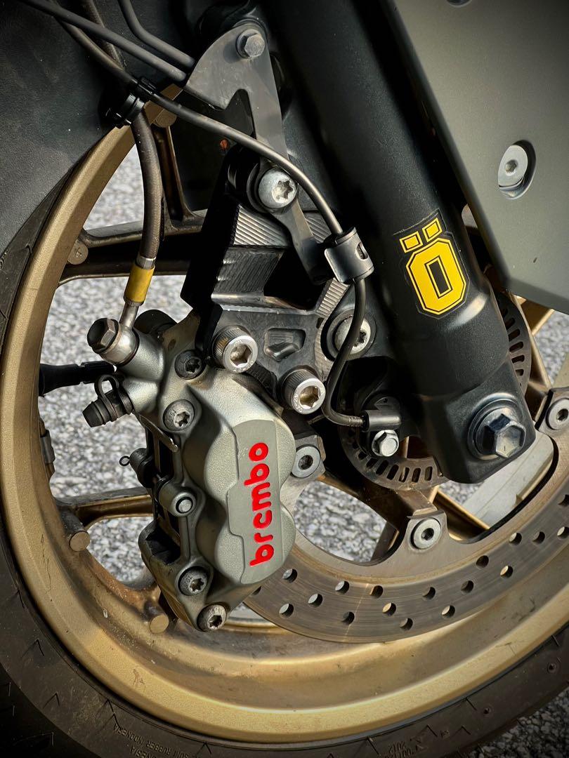 R25 brembo outlet