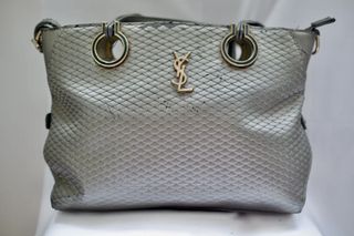 (Kategori: ) berada di . Dikirim oleh silvermoons (ID iklan 1145813390, Gambar 1). Deskripsi: .