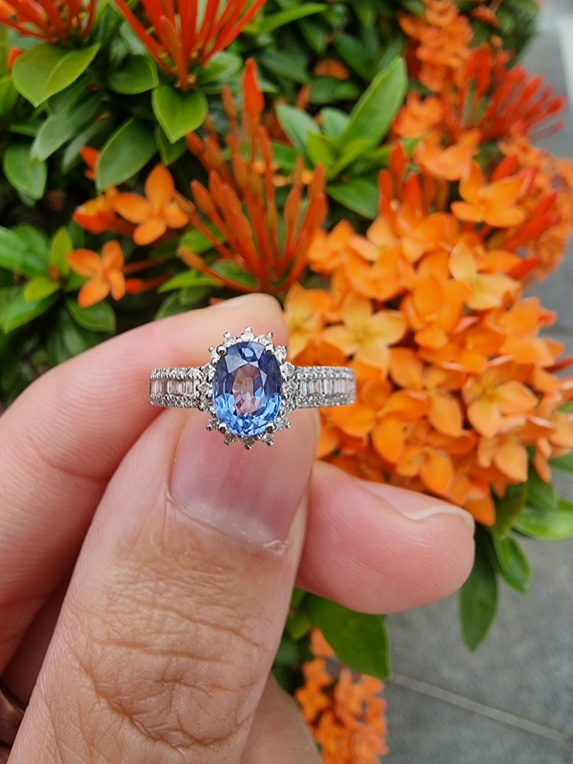 1.0ct Pastel Blue Sapphire with 78 Diamonds Ring Women s Fashion