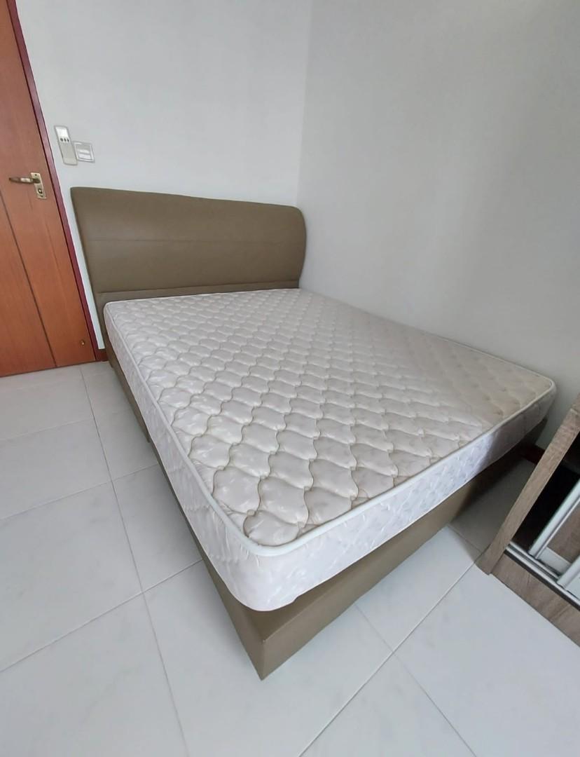 2nd hand queen size bed frame, Furniture & Home Living, Furniture, Bed