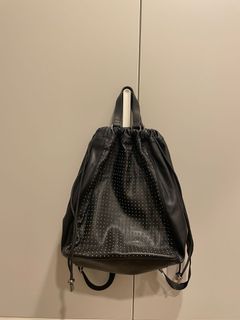 由 MMM.studio (刊登 ID 1146126934，圖片 1) 提交，位於 的 (類別：)，說明：。