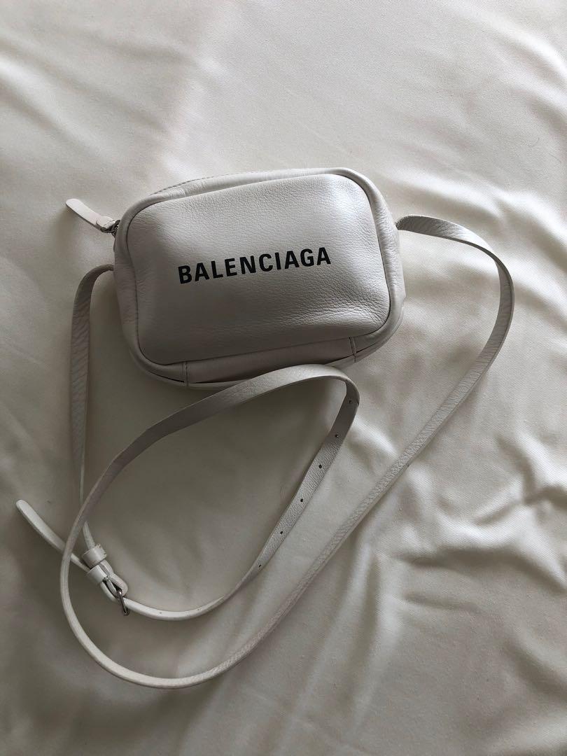 Balenciaga camera bag 2025 white
