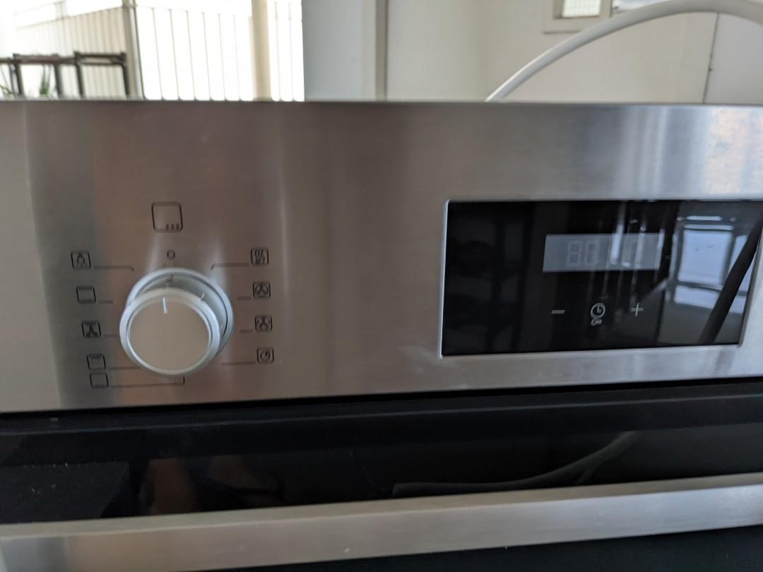 BOSCH HBF134BS0K built in oven, TV & Home Appliances, Kitchen Appliances, Ovens & Toasters on