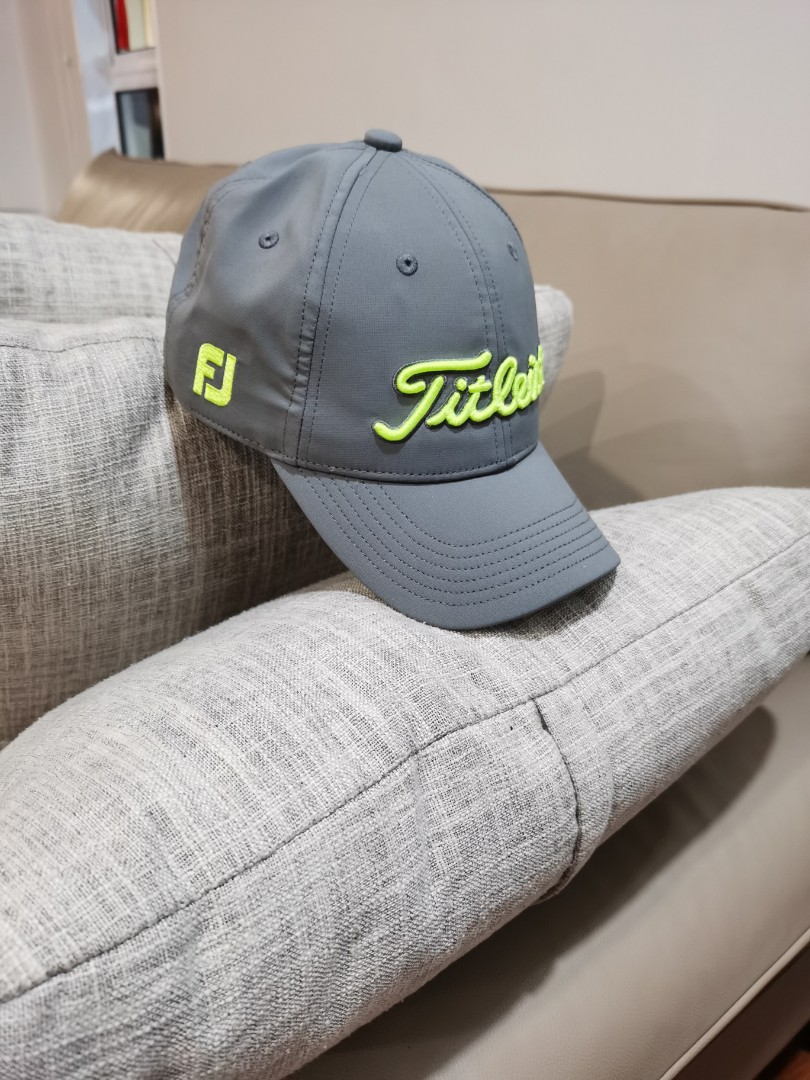 Brand new titleist golf cap, Sports 