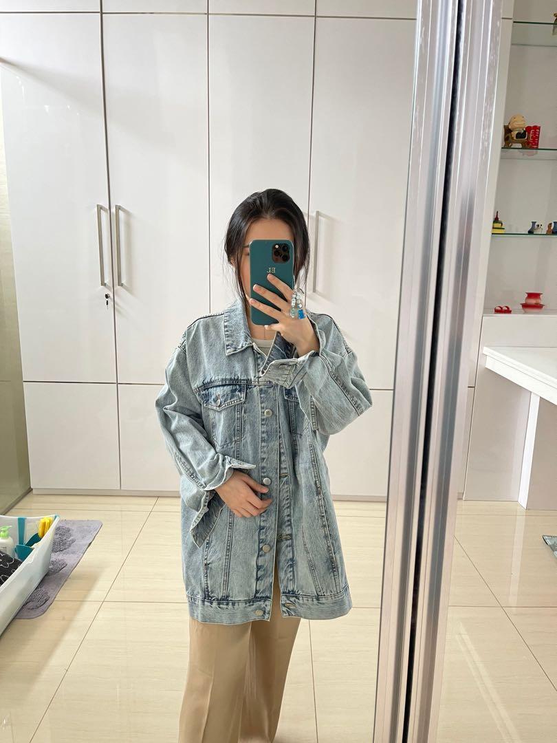 Cheap monday oversize denim jacket Fesyen Wanita Pakaian Wanita Baju Luaran di Carousell