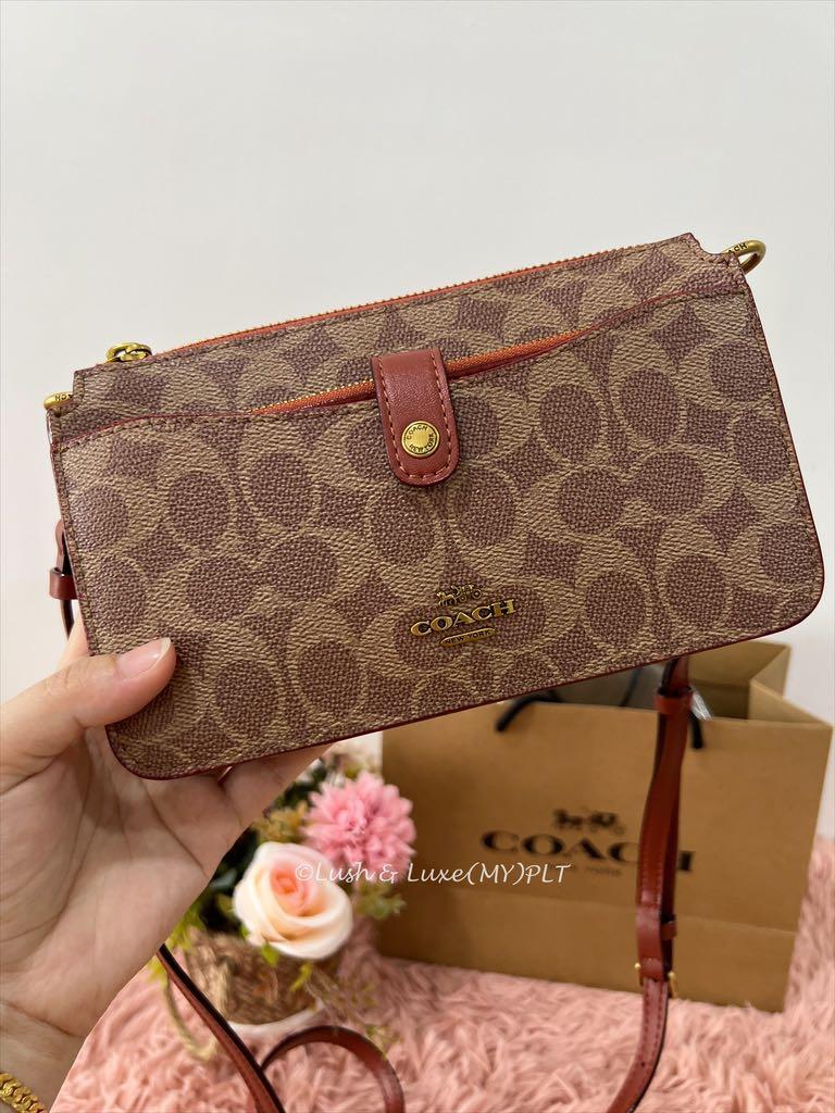 Coach Noa Pop up Messenger in Signature Canvas