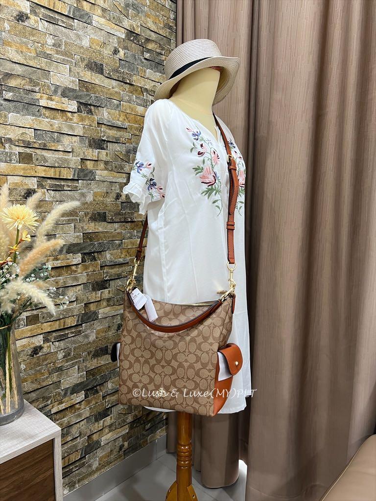 Coach Pennie Shoulder Bag 25 in Signature Canvas, Women's Fashion, Bags &  Wallets, Purses & Pouches on Carousell
