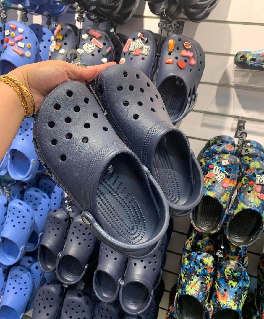 Dollarama crocs top