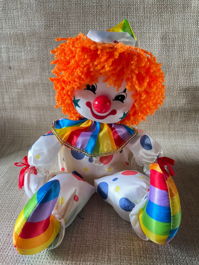 Musical 2025 clown doll