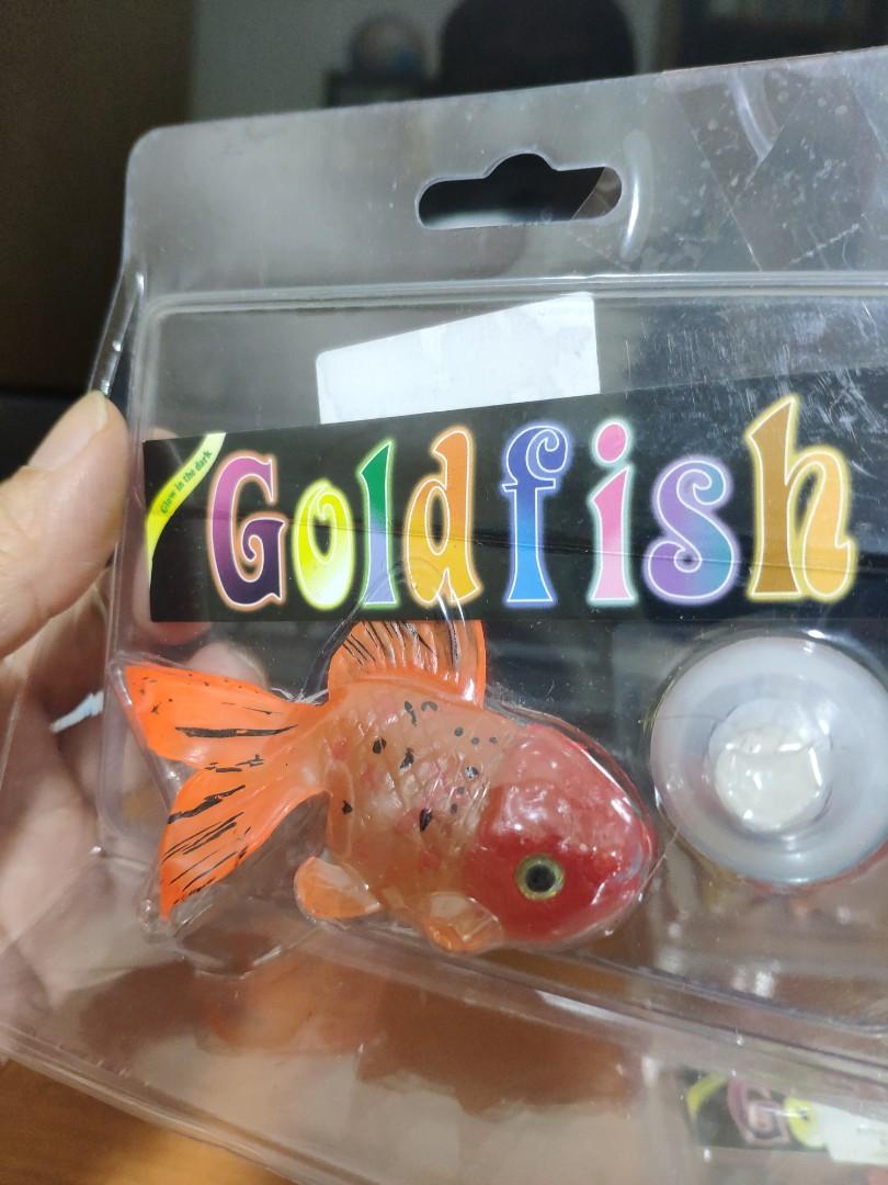 Fish tank accessories gold fish glow in dark, Pet Supplies, Homes & Other  Pet Accessories on Carousell