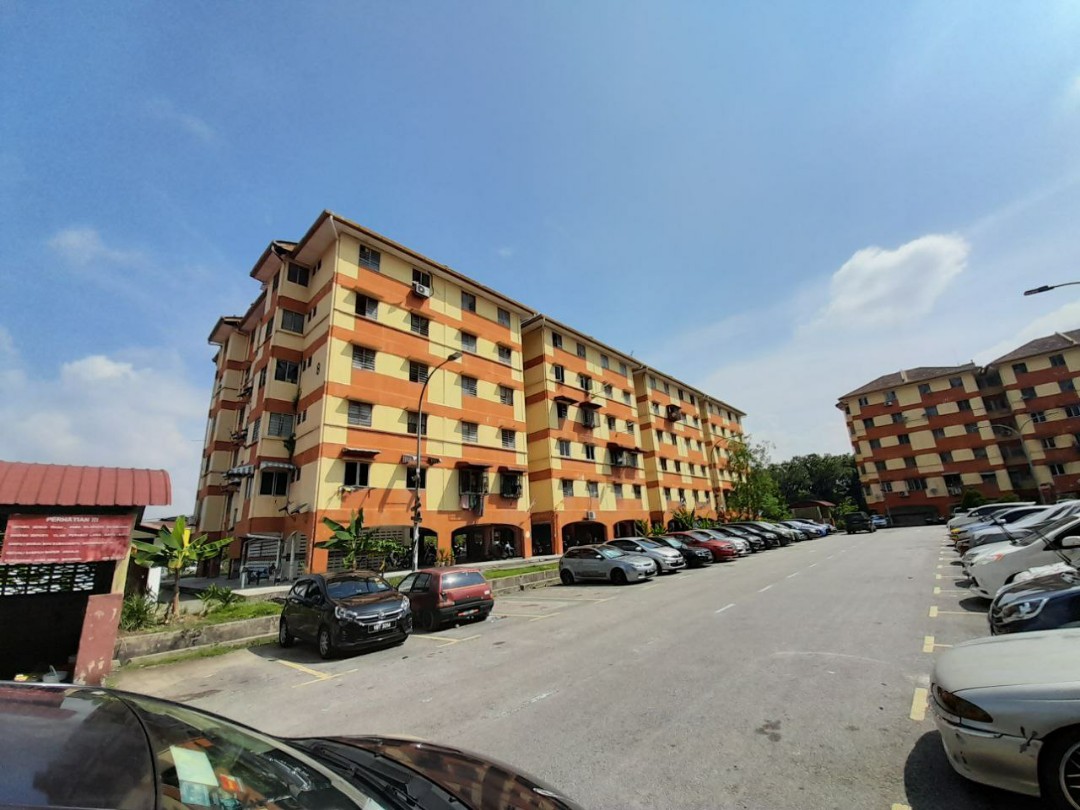 For Sale Flat Pkns Seksyen 19 Shah Alam Property For Sale On Carousell