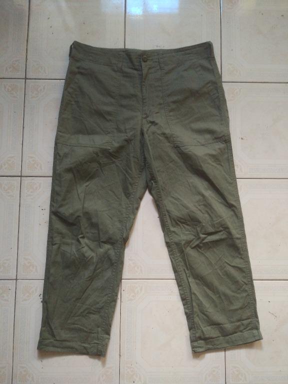 GU Baker pant 34 actual (Category: Trousers) located in Pasay City. Submitted by denimdude.ph (Listing ID 1146029932, Image 1). Description: altered length.