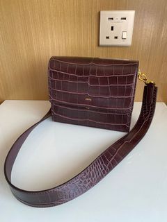 （分類：）位於 。 由 hon_bo 提交（商品編號 1146040793，圖片 1）。簡介： 。