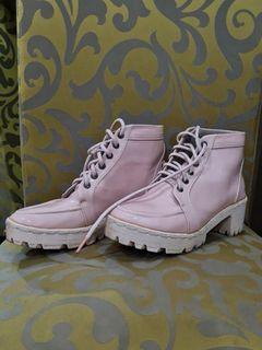 Kimber pink boots