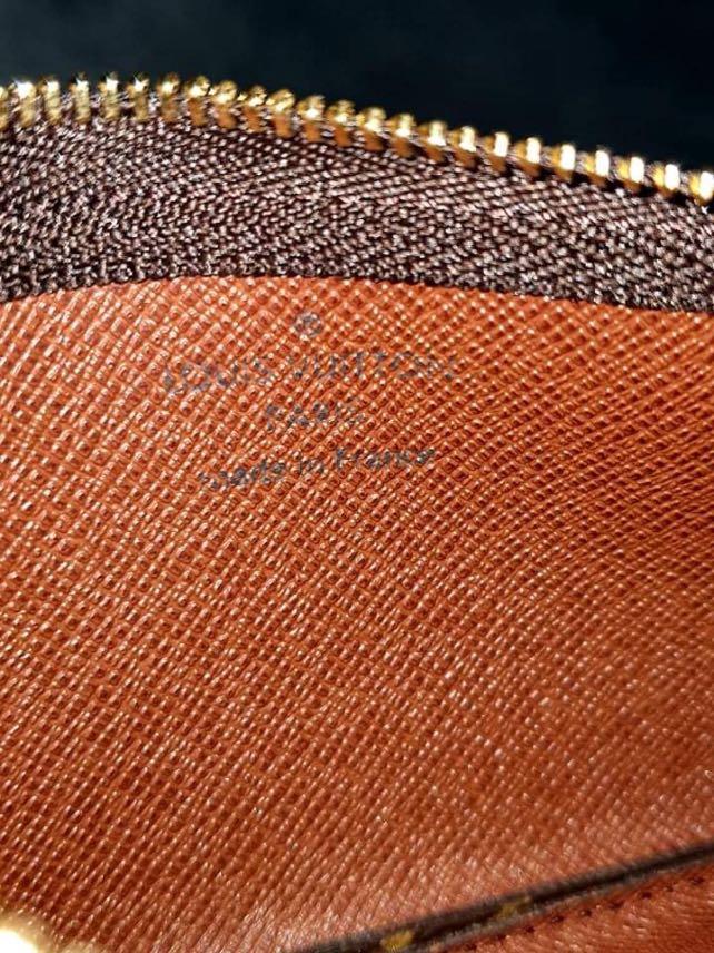 Lv key pouch cles (Category: Luxury Bags & Wallets) located in Cavite. Submitted by rraaa32 (Listing ID 1146088526, Image 3). Description: Used once only store bought last dec 2021.