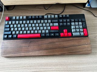 （分類：）位於 。 由 supha 提交（商品編號 1146041278，圖片 1）。簡介： 。
