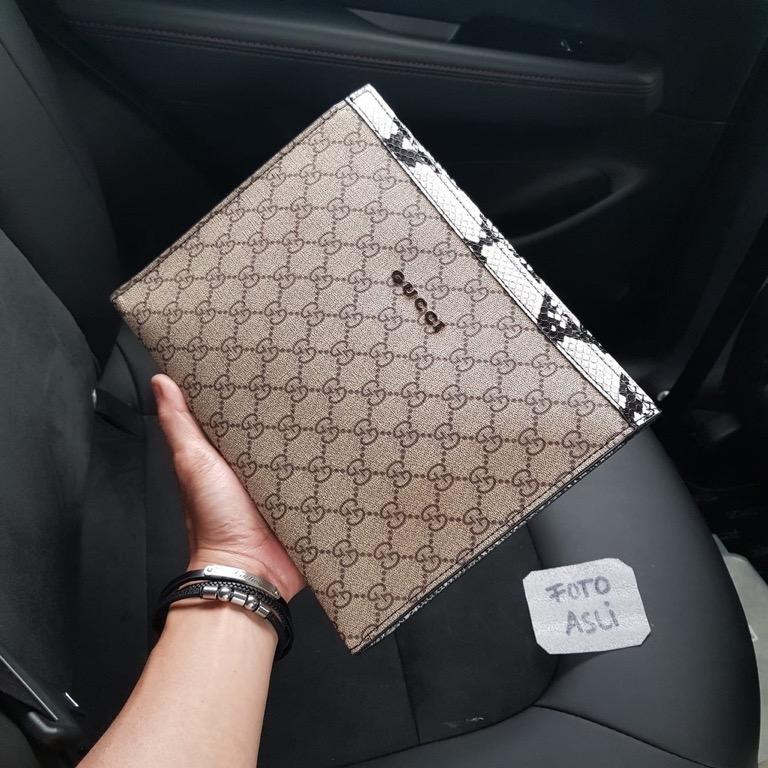 Pouch branded gcc