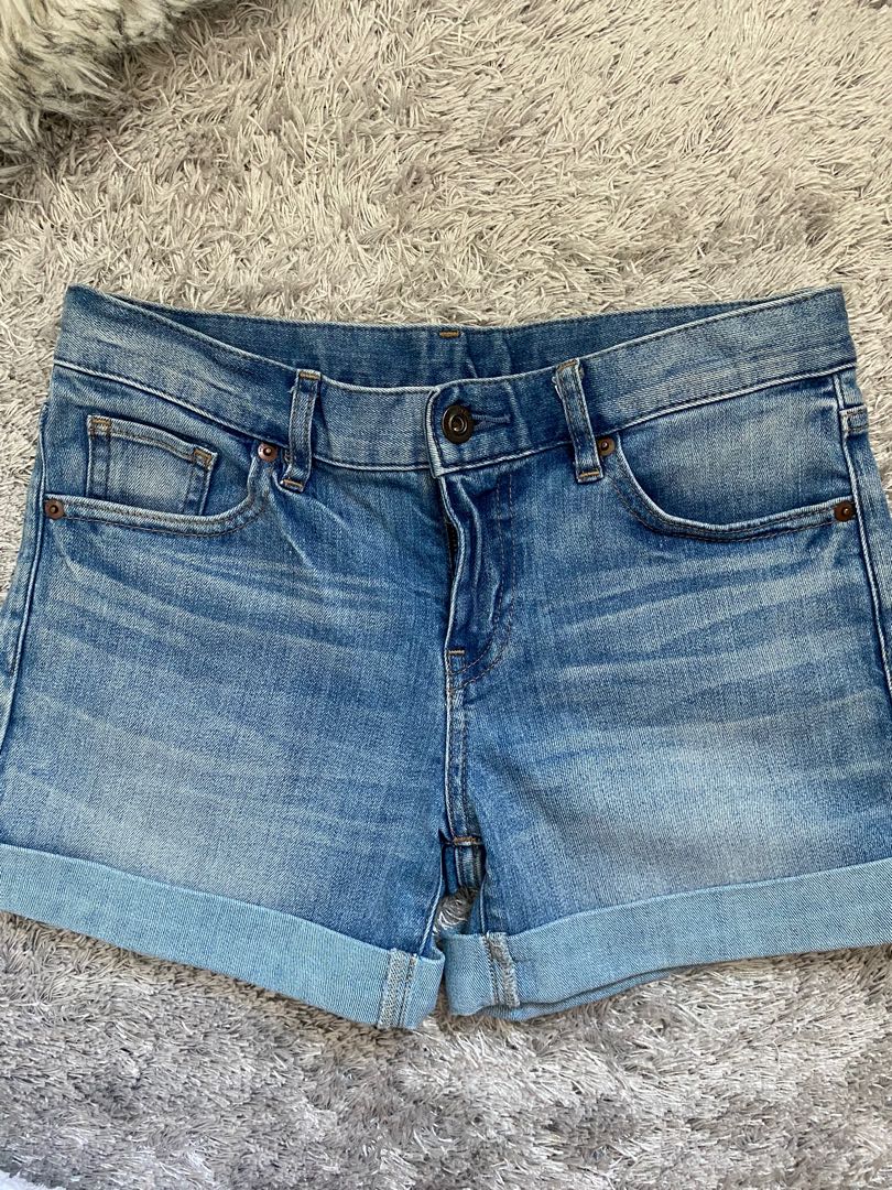 Preloved/Uniqlo shorts, Women's Fashion 