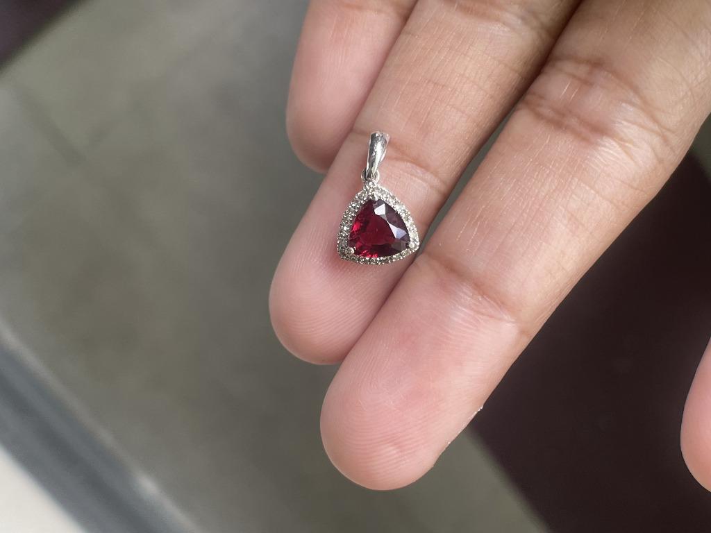 Red spinel pendant top