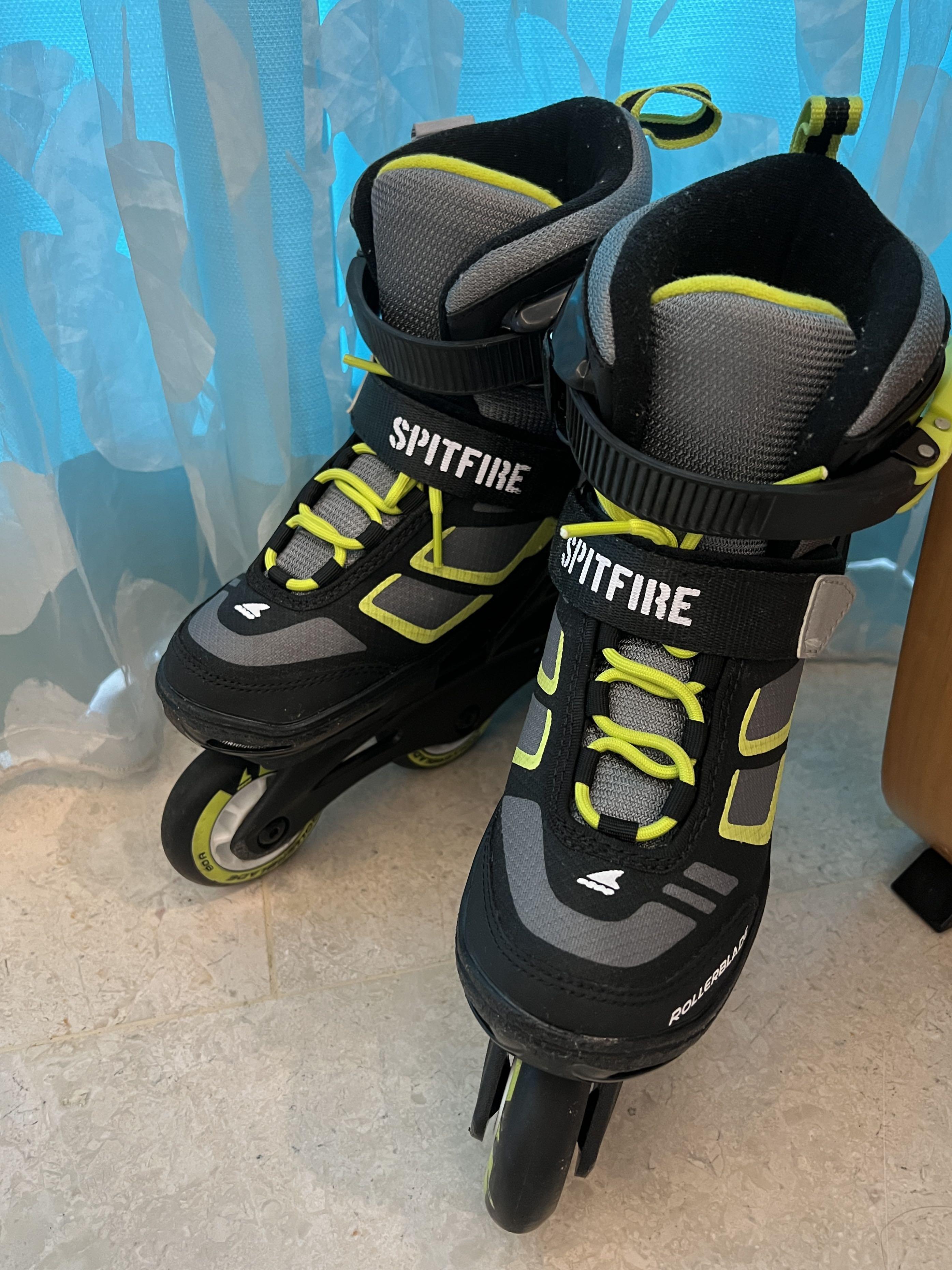 Rollerblade Spitfire XT Boy's Adjustable Inline Skate, Sports Equipment