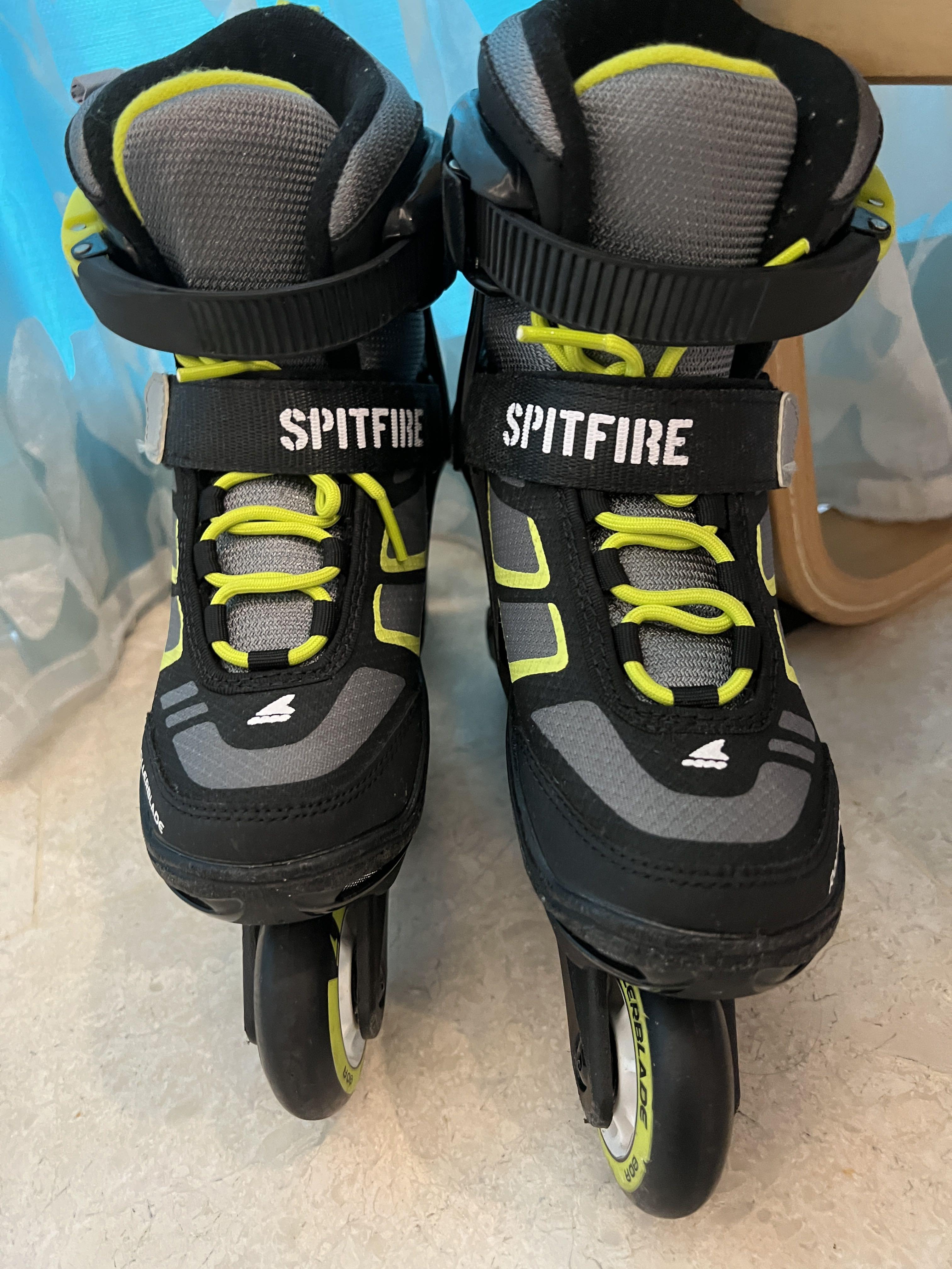 Rollerblade Spitfire XT Boy's Adjustable Inline Skate, Sports Equipment