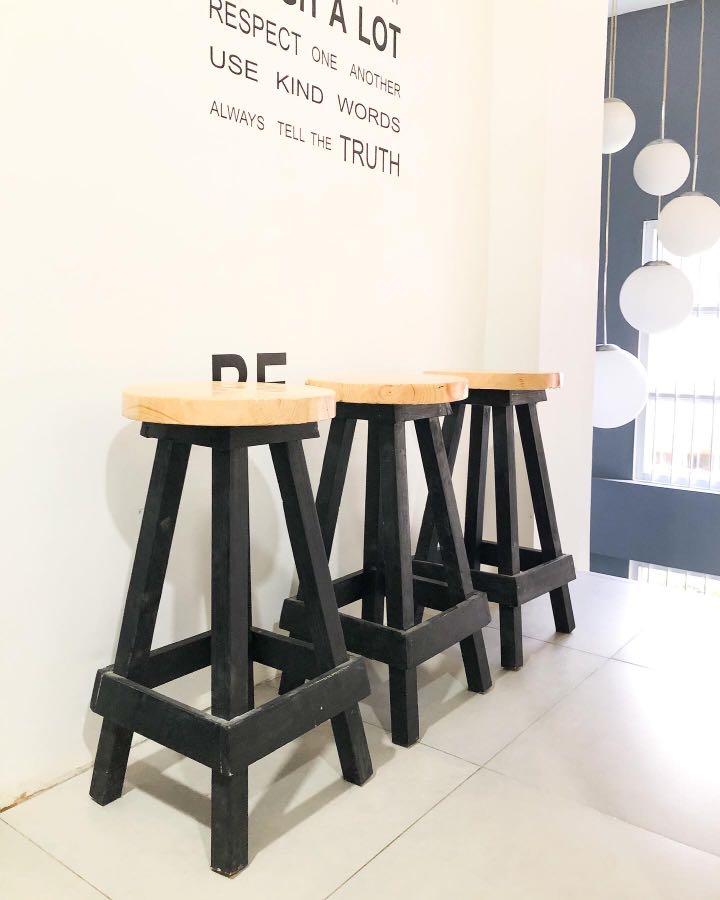 ROUND STYLISH HIGH CHAIR Furniture Home Living Furniture