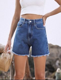 (Category: ) located in . Submitted by hellotoodles (Listing ID 1146147934, Image 1). Description: .