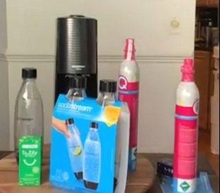 Sodastream Terra Bundle Quick Connect Co2 Cylinder not Screw Threaded