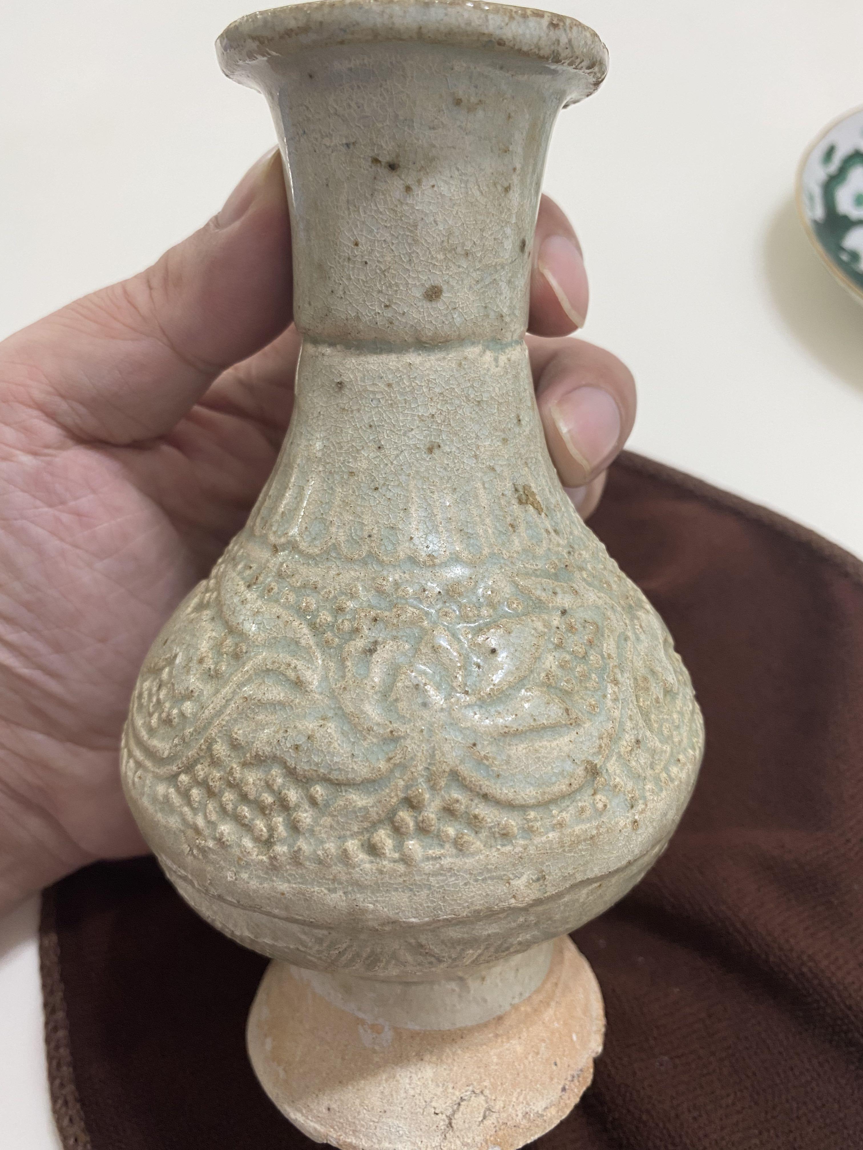 Sung Yuan Small Vase With Base Mark宋末元初小青瓷花瓶 Hobbies Toys Memorabilia Collectibles Vintage Collectibles On Carousell