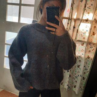 Sweater furry tebal