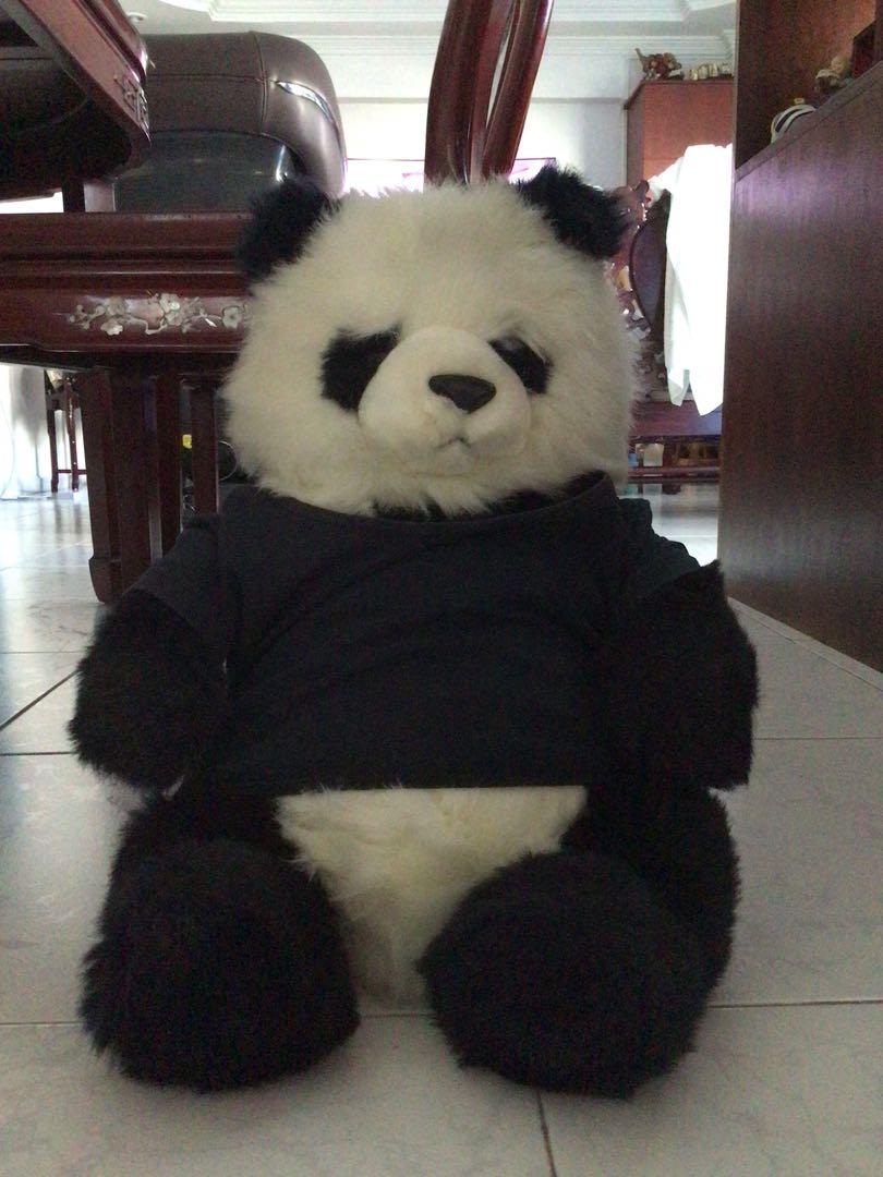 Teddy Bear (Category: Plushies & Soft Toys) located in Singapore. Submitted by Shopaholic81 (Listing ID 1146106021, Image 1). Description: .